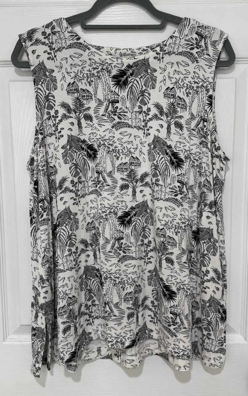 GRACE the perfect fit sleeveless Blouse Top Plus 1X Black White Island